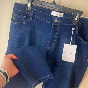 Kancan mid rise super skinny NWT dark wash jeans sz 31